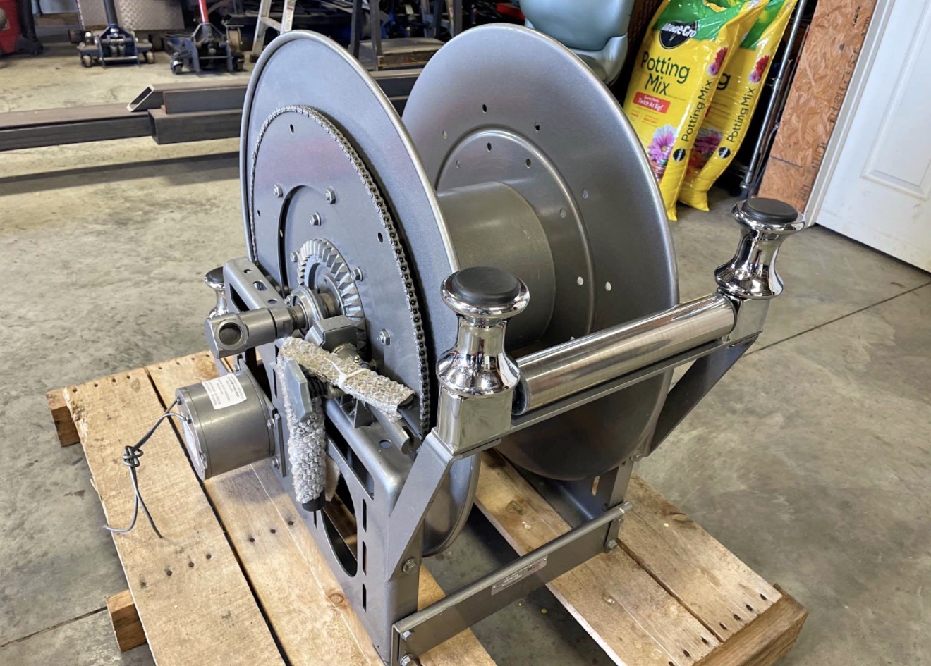 Hannay Booster Hose Reel first image