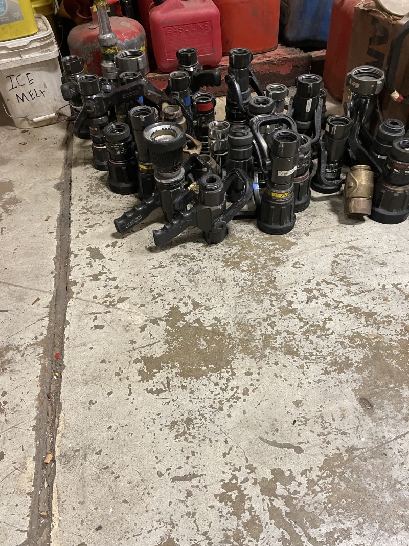 picture of the nozzles from a little further away